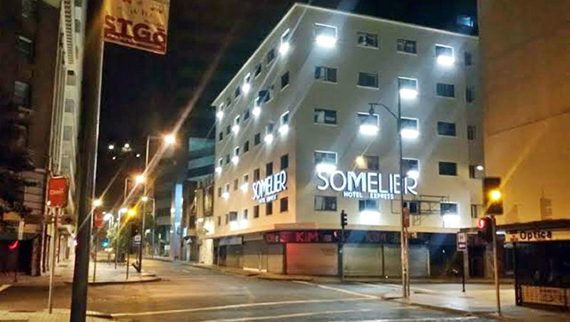 Hotel Sommelier Agustinas Santiago del Cile Esterno foto